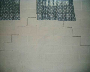 wall-cracks-norcross-ga-foundation-worx-1